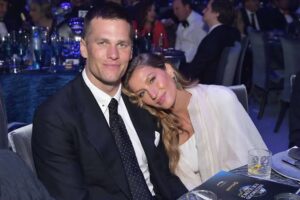 Breaking News: After two years of divorce, NFL legend Tom Brady is overjoyed as he remarries his ex-wife, Gisele Bündchen and announced that they are expecting… See More