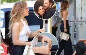 Impressive: Jennifer Lopez spotted wearing gold band on her left hand after filing for divorce from Ben Affleck...👇