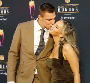 Breaking news: NFL legend Rob Gronkowski is overjoyed as he welcomes his first babies, a set of twins, with wife Camille Kostek…see more