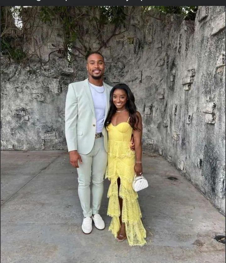 Simone Biles’ husband Search ukdiscoverer ukdiscoverer NFLSimone Biles’ husband Jonathan Owens makes Bears roster after missing part of training camp for Paris OlympicsPublished 4 hours ago on August 28, 2024By Michael joy Though he missed a chunk of training camp, Simone Biles’ husband’s job with the Chicago Bears is saf Though he missed a chunk of training camp, Simone Biles’ husband’s job with the Chicago Bears is safe More Cool Stuff Prostate Reduced 3.5 Times! Do This Every Night! More... 738 185 246 Arthritis, Osteoarthritis? It Can Be Healed In 3 Days! The Remedy More... 656 164 219 Pain In The Joint Will Disappear Once And For All More... 707 177 236 Safety Jonathan Owens officially made the Bears’ 53-man roster on Tuesday afternoon. While that may not have been much of a surprise, Owens’ training camp was unlike perhaps anyone else’s in the league this summer. Owens left midway through camp to go watch his wife compete at the Paris Olympics. Biles won three gold medals and a silver medal in France, which brought her to 11 total Olympic medals in her career. She’s now the most decorated gymnast of all time, and is one of the all-time Olympic great. While the Bears were preparing for the season, Owens was watching Biles compete in person — which is something he negotiated with the team when he first signed his contract. And the Bears were all for it. The team provided him recordings to meetings, practices and schemes while he was in Paris. He said they were all incredibly supportive of him the entire way. Many even were pushing him to bring souvenirs back with him. Owens signed a two-year, $4.75 million deal with the Bears this offseason. He had 84 total tackles and recovered a fumble last season with the Green Bay Packers. The 29-year-old got his start in the league with the Houston Texans, where he spent four seasons and first met Biles — who trains at a Houston area gym. The couple first got engaged in 2022 ahead of his final season with the team, which was his first as a true starter in the league. Owens makes Bears roster after missing part of training camp for Paris Olympics