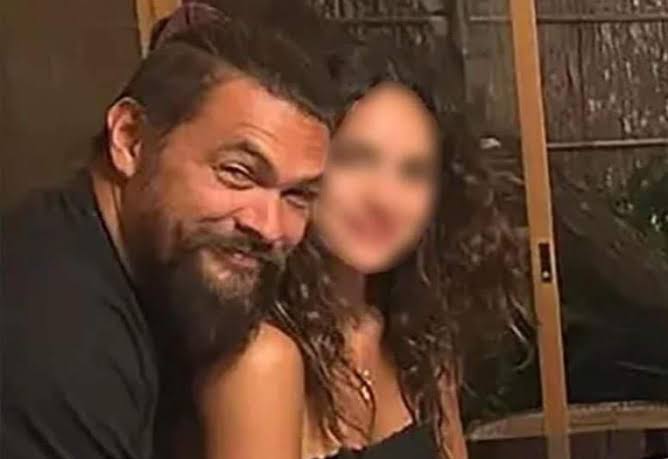 News update: After all the heartbreak, Jason Momoa found love again… better sit down, because you’ll surely recognize his new Atlantean Queen…see more