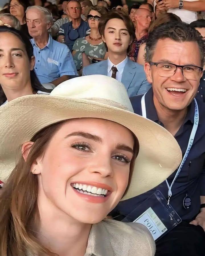 JUST IN: Tom Holland: “Dad, just act normal, Emma Watson is coming..” 🎾🤫 Throwback to this classic moment. 😅