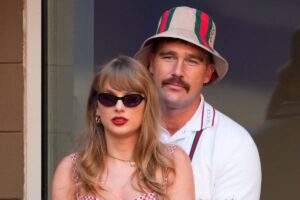 JUST IN: Teary-Eyed Travis Kelce announced this message to Taylor Swift.