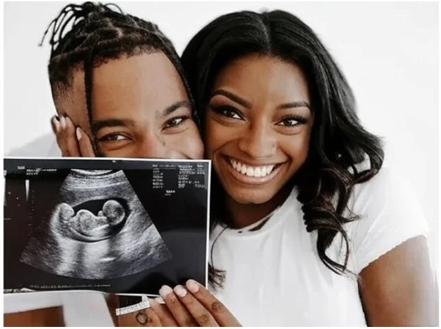 Simone Biles and Husband Share Tearful Moment as They Reveal Pregnancy After Olympic Triumph — ‘Six Weeks Gone’: First Ultrasound Shows Baby’s Face and Heartbeat as Couple Embraces in Pure Joy