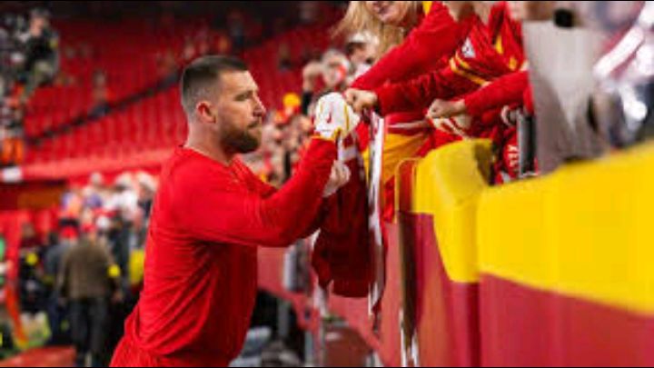 Breaking News: In viral video, fan thanks Travis Kelce for special memories he had with daughter...see more